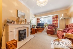 lounge- click for photo gallery